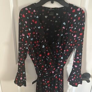Heart patterned wrap dress with 3/4 sleeves